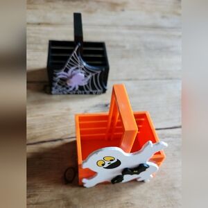 Vintage easter unlimited small halloween plastic baskets wood trim 2 pc bundle
